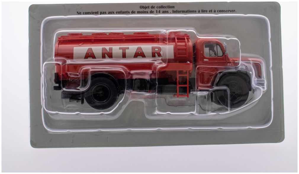 BERLIET GLR 8 a Citerne d'hydrocarbures 1954, red
